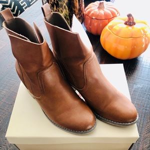 Missimo Supply Co. Janna cognac booties